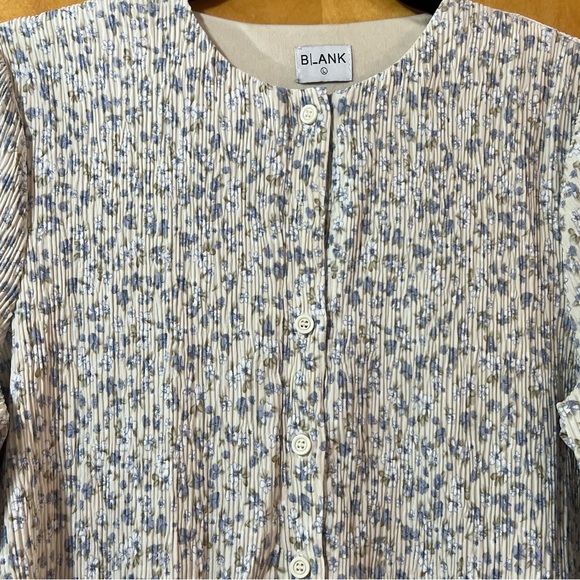 Dress Blank knee length dress worn once - Picture 2 of 12